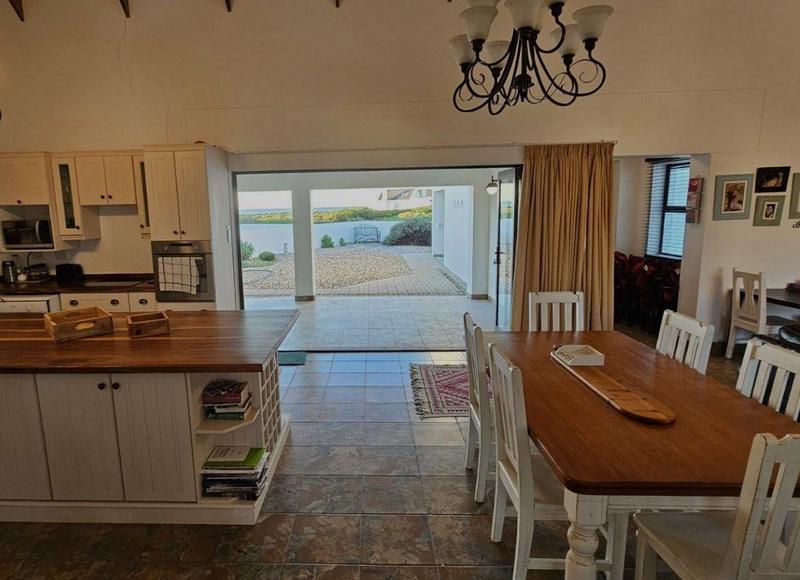3 Bedroom Property for Sale in Dwarskersbos Western Cape